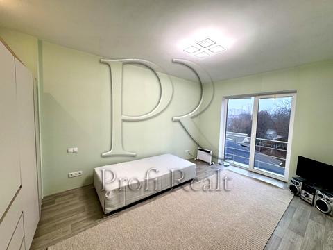 квартира за адресою Осіння вул., 71