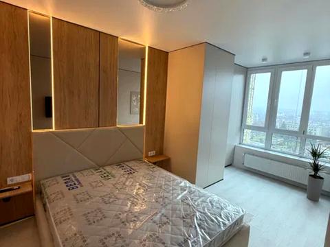 квартира по адресу Домбровського ул., 3