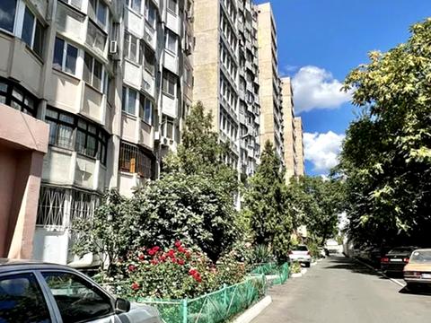 коммерческая по адресу Люстдорфская дорога ул., 13