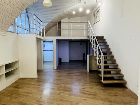 комерційна за адресою Дніпровська набережна вул., 19-А