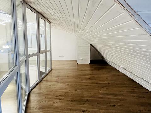 комерційна за адресою Дніпровська набережна вул., 19-А