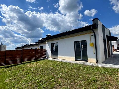 дом по адресу Весенняя ул.