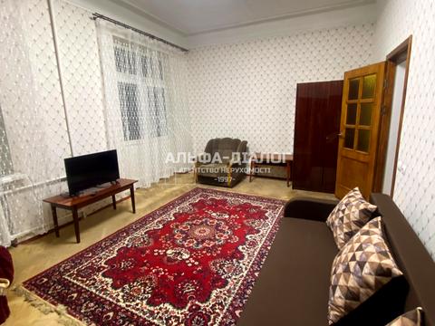 квартира за адресою Загорівська вул. (Багговутівська), 4