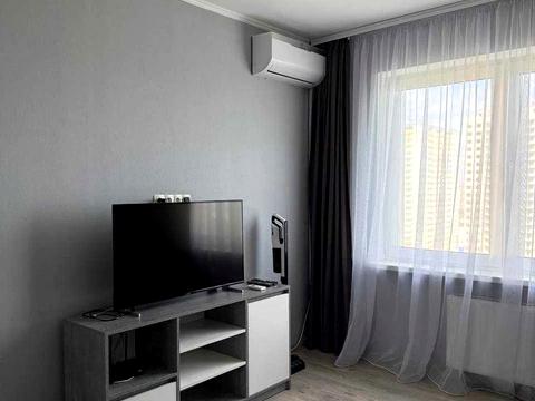 квартира за адресою Софії Русової вул., 1