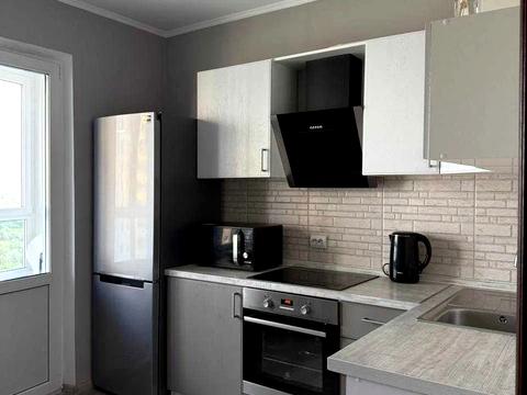 квартира за адресою Софії Русової вул., 1