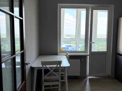 квартира за адресою Софії Русової вул., 1