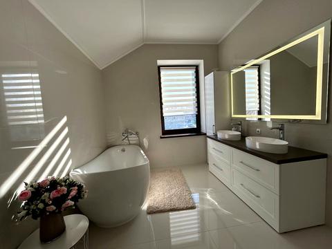 будинок за адресою Черняхівського вул.