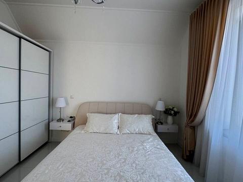 будинок за адресою Черняхівського вул.