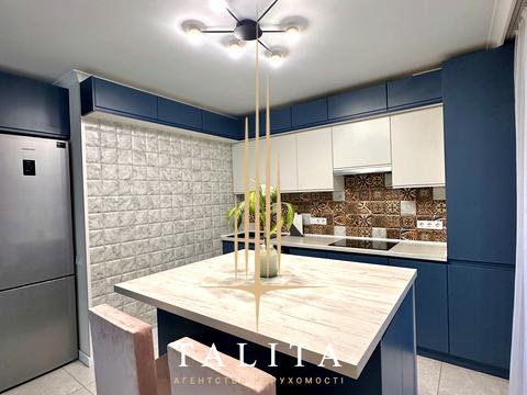 квартира за адресою Угорська вул., 14а