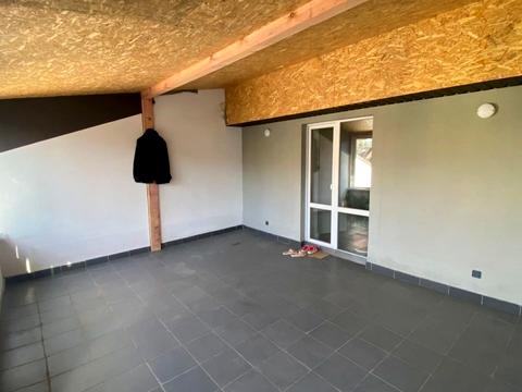 дом по адресу Українська ул.