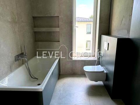 будинок за адресою Єдності