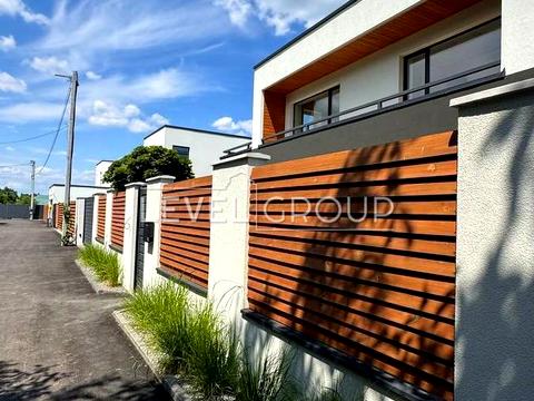 будинок за адресою Єдності