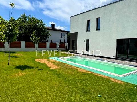 будинок за адресою Єдності