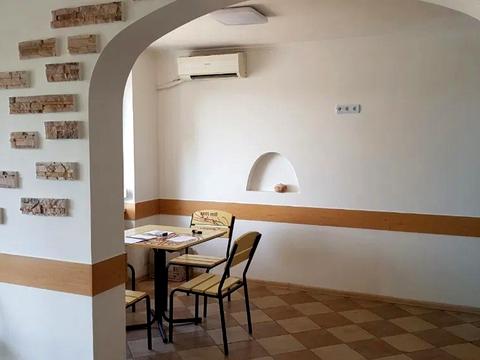 комерційна за адресою Набережна Перемоги вул., 56