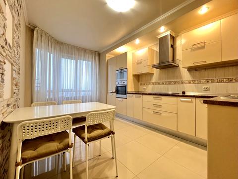 квартира по адресу Александра Мишуги ул., 12