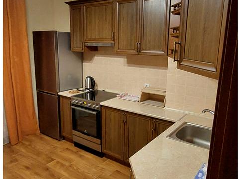 квартира за адресою Сергія Данченка вул., 1