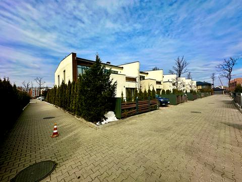 дом по адресу Лучшая ул. (Ломоносова)