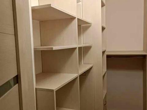 квартира по адресу Вавиловых ул., 14/13