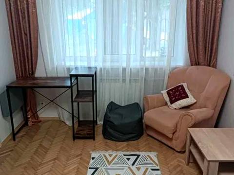 квартира по адресу Вавиловых ул., 14/13