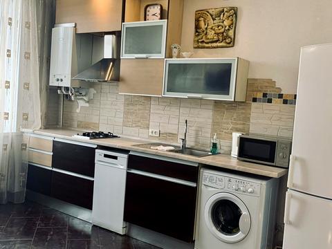 квартира за адресою Святослава Караванського вул. (Жуковського), 16