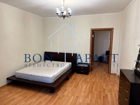 квартира за адресою Дніпровська набережна вул., 19