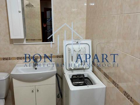 квартира за адресою Дніпровська набережна вул., 19