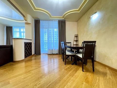 квартира за адресою Андрія Верхогляда вул. (Михайла Драгомирова), 12