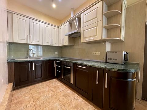 квартира за адресою Андрія Верхогляда вул. (Михайла Драгомирова), 12