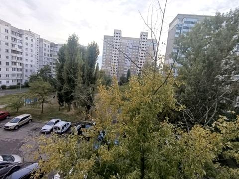 квартира по адресу Червоной Калины просп. (Владимира Маяковского), 37