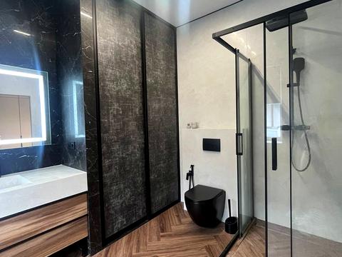 будинок за адресою Ентузіастів