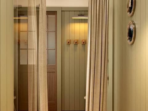 коммерческая по адресу Данила Галицького, 3