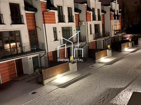 будинок за адресою Орлика Пилипа