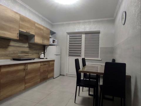 квартира за адресою Зодчих вул., 30