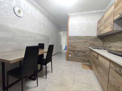 квартира за адресою Зодчих вул., 30