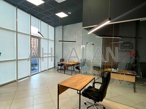 комерційна за адресою Михайла Бойчука вул. (Кіквідзе), 41-Б