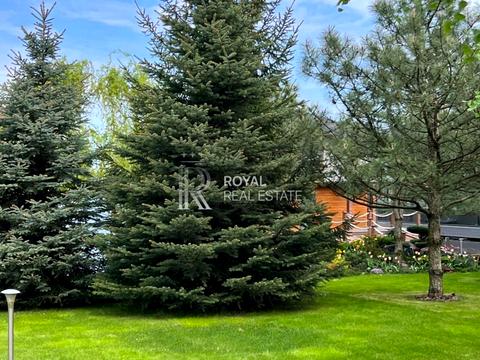 дом по адресу с. Вишенки, Золочивська