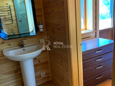 дом по адресу с. Вишенки, Золочивська