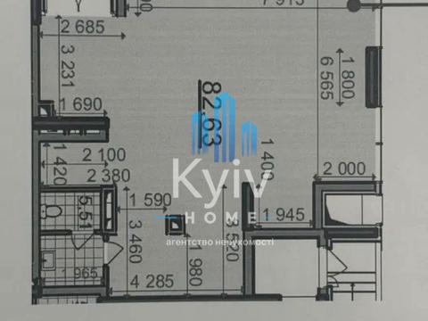 комерційна за адресою Родини Крістерів вул., 2