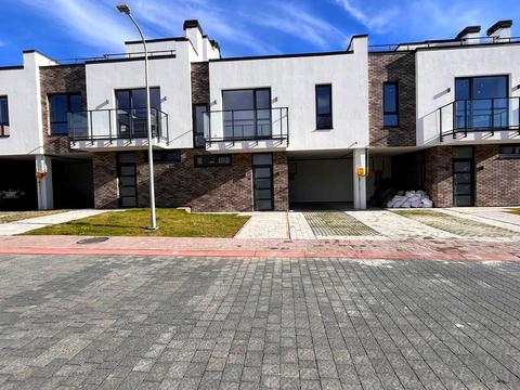 квартира за адресою Квітова, 3