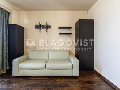 квартира за адресою Кирилівська вул. (Фрунзе), 14/18