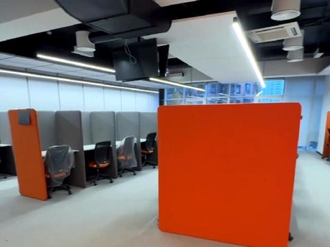 комерційна за адресою Євгена Коновальця вул. (Щорса), 36