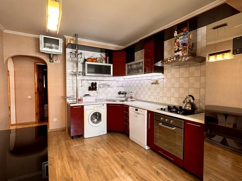 квартира за адресою Одеса, Тополина вул., 18