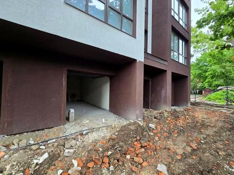 паркомісце за адресою Ленкавського вул., 12б