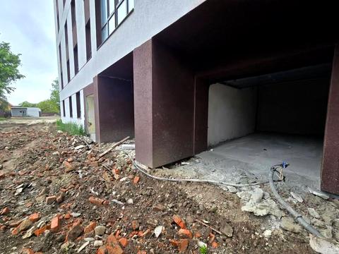 паркомісце за адресою Ленкавського вул., 12б