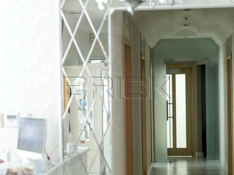 коммерческая по адресу Днепровская набережная ул., 25