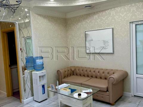 коммерческая по адресу Днепровская набережная ул., 25