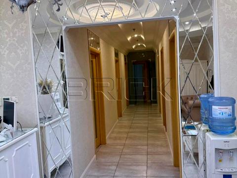 коммерческая по адресу Днепровская набережная ул., 25