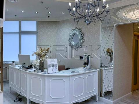 коммерческая по адресу Днепровская набережная ул., 25