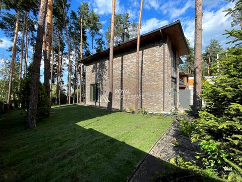 будинок за адресою Квітнева вул.