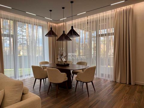 будинок за адресою Квітнева вул.